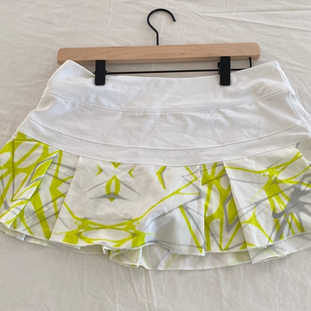 Nike tennis skort-